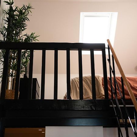Appartements Plein Centre, A 5 Minutes Du Chateau Onzain Exterior photo